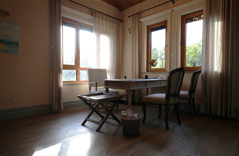 青島鋁包木門窗展示