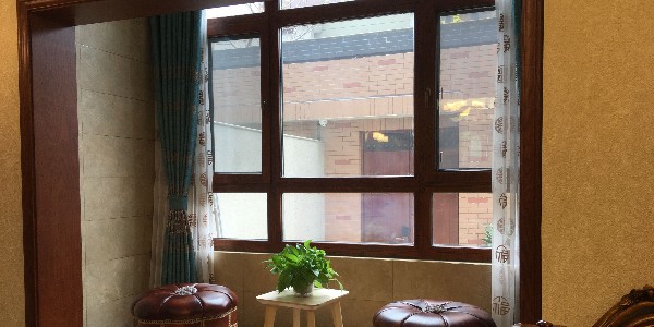 定制鋁包木門窗特點明顯，一分錢一分貨