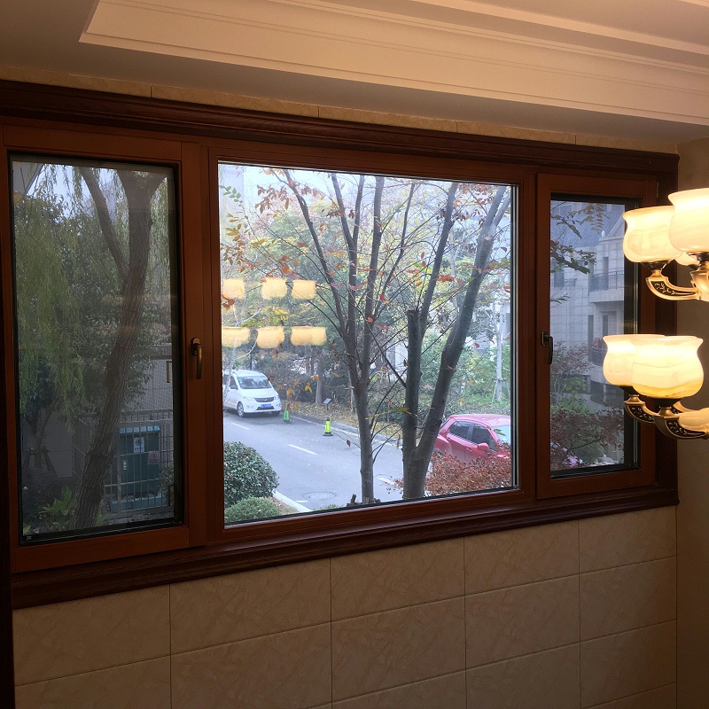 定制節能鋁包木門窗展示