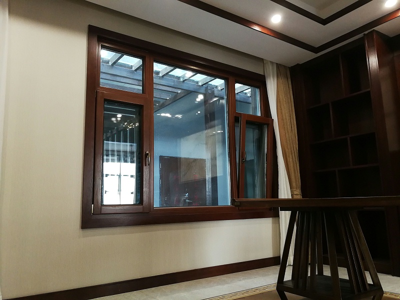 鋁包木窗實(shí)拍