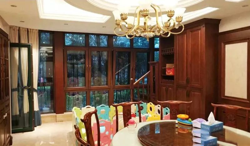 定制鋁包木門(mén)窗實(shí)拍