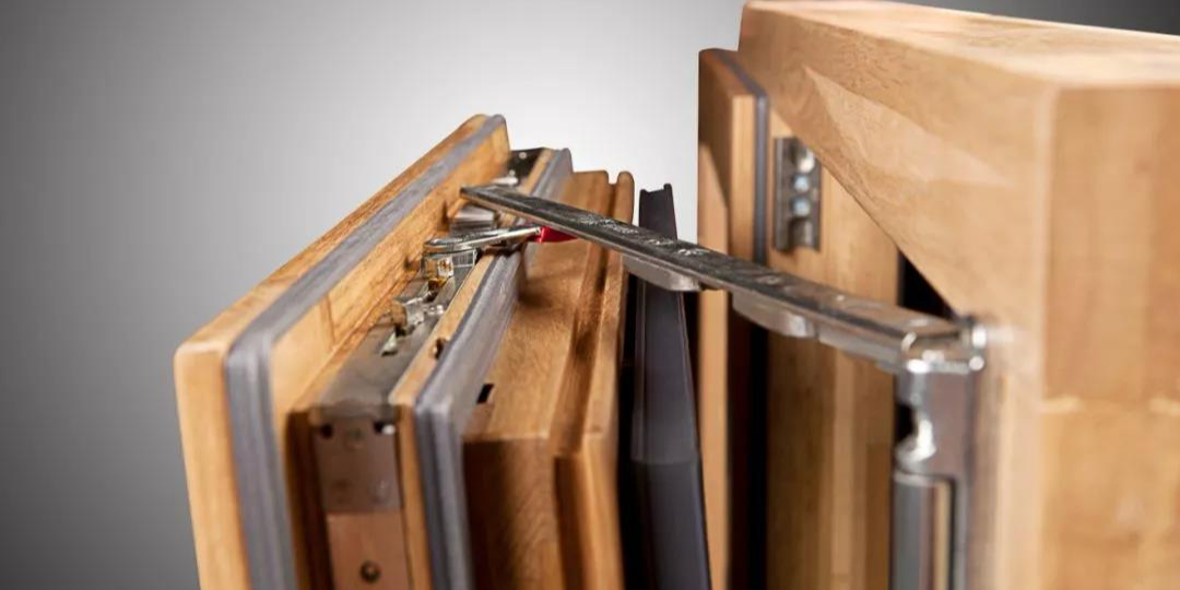 鋁木復合門窗與鋁包木門窗兩者的區別，大家知道嗎？