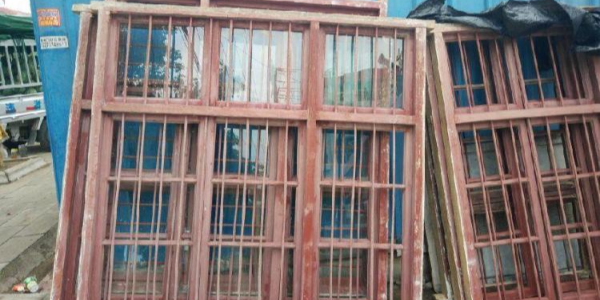 傳統木窗與現代木窗有什么區別