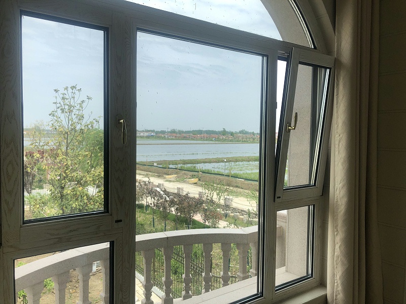 鋁包木門窗內(nèi)倒展示